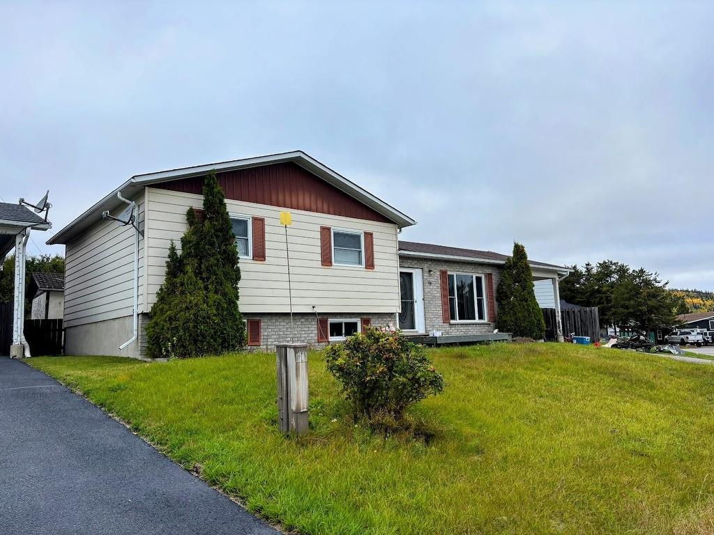 33 Moose Drive, Manitouwadge, ON - Outdoor