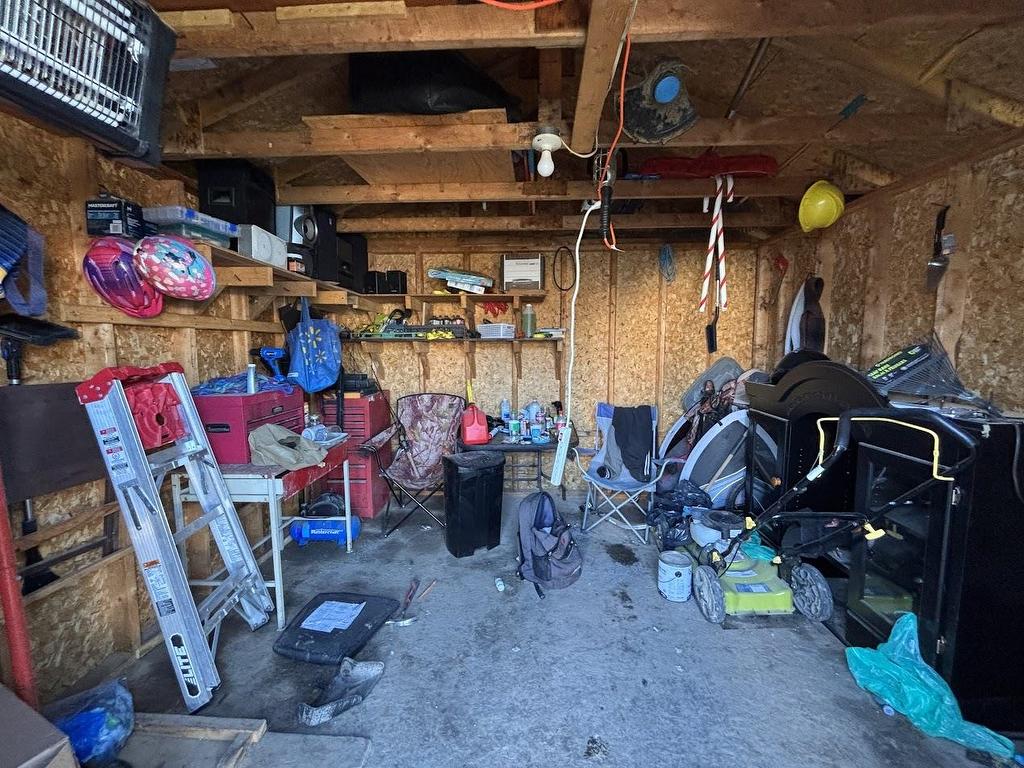 33 Moose Drive, Manitouwadge, ON - Indoor