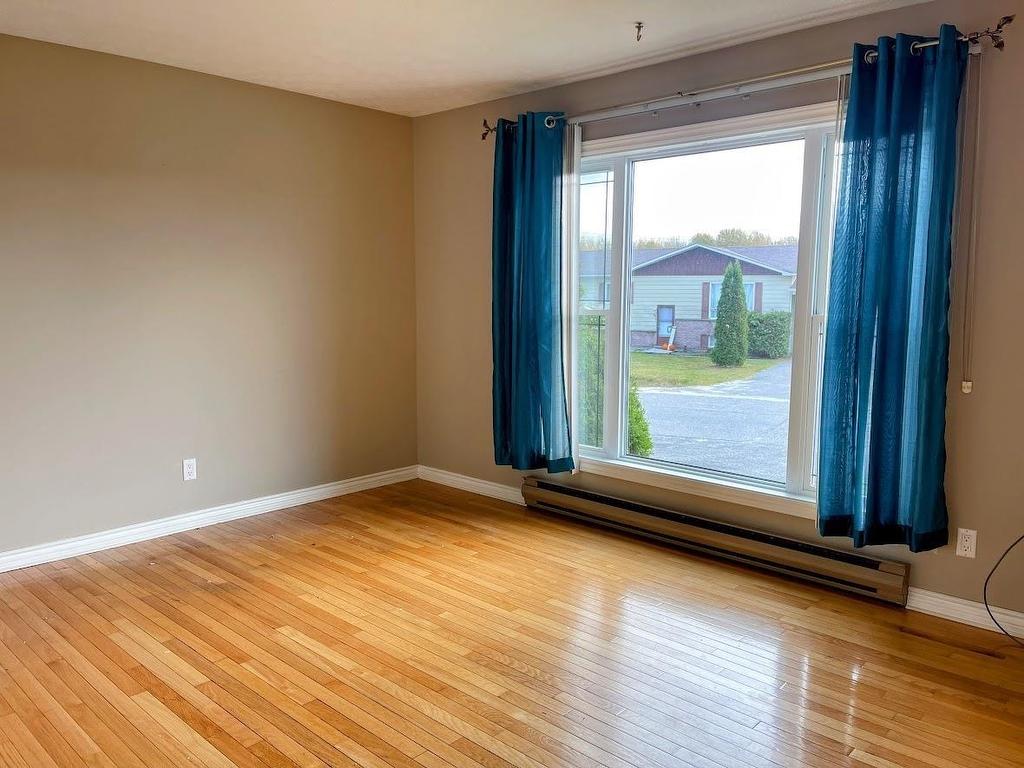 33 Moose Drive, Manitouwadge, ON - Indoor Photo Showing Other Room