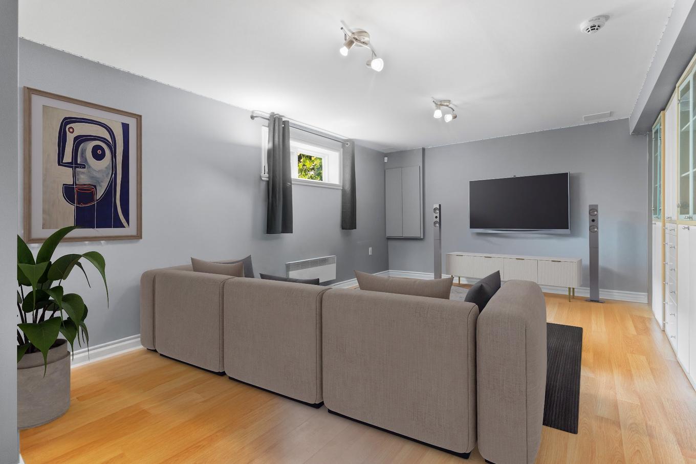 Family room - 3869 Rue Des Pervenches, Longueuil (Saint-Hubert), QC - Indoor Photo Showing Other Room