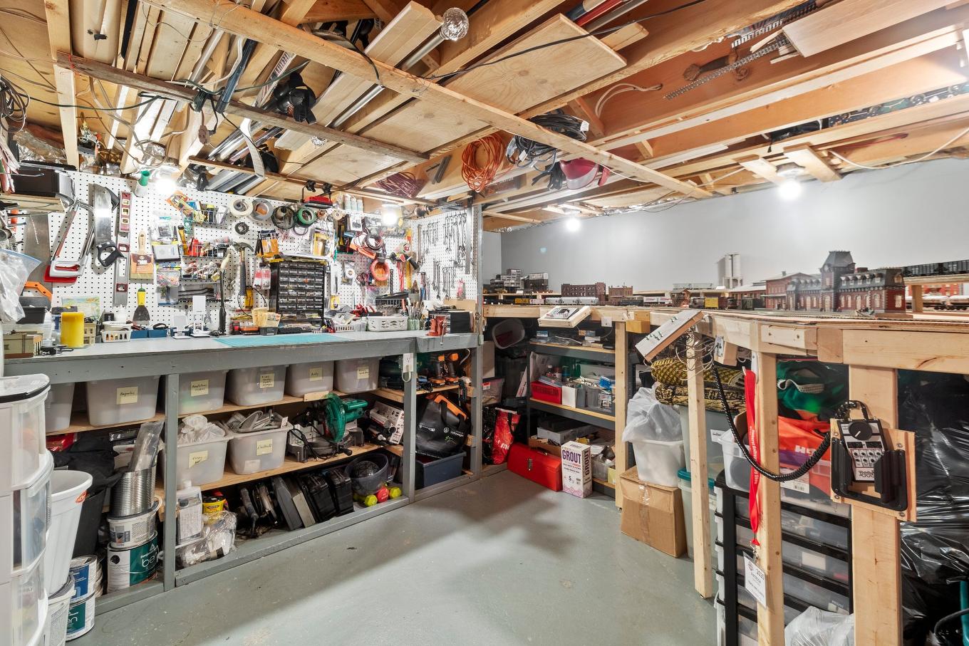 Workshop - 3869 Rue Des Pervenches, Longueuil (Saint-Hubert), QC - Indoor Photo Showing Basement