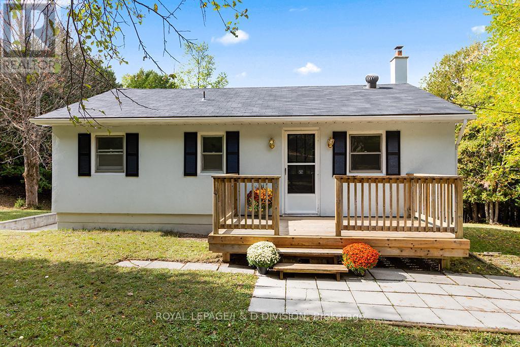 637202 Prince Of Wales Road, Mulmur, ON - Outdoor With Deck Patio Veranda