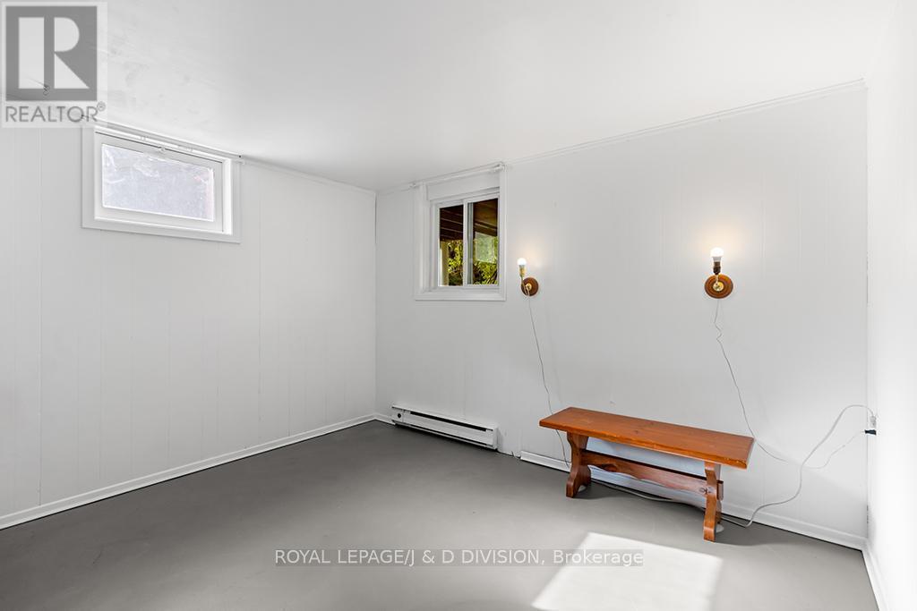 637202 Prince Of Wales Road, Mulmur, ON - Indoor Photo Showing Other Room
