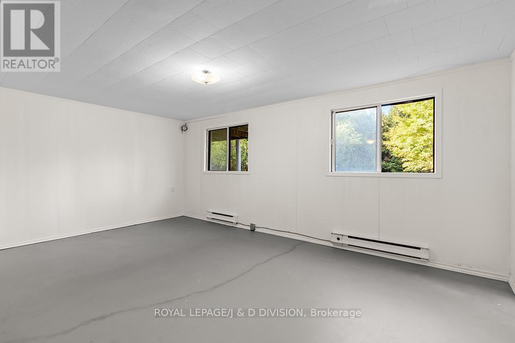 637202 Prince Of Wales Road, Mulmur, ON - Indoor Photo Showing Other Room