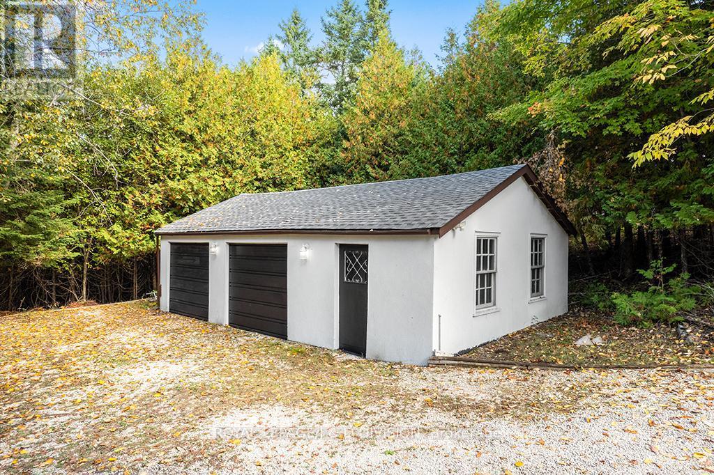 637202 Prince Of Wales Road, Mulmur, ON - Outdoor With Exterior