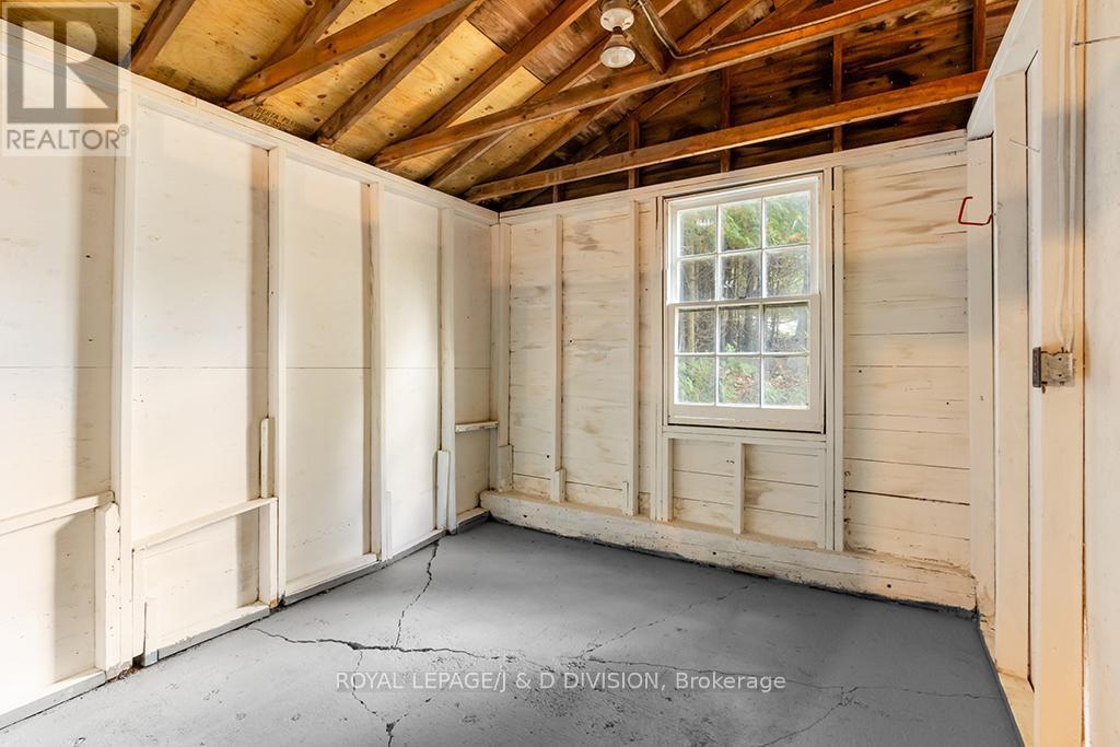 637202 Prince Of Wales Road, Mulmur, ON - Indoor Photo Showing Other Room