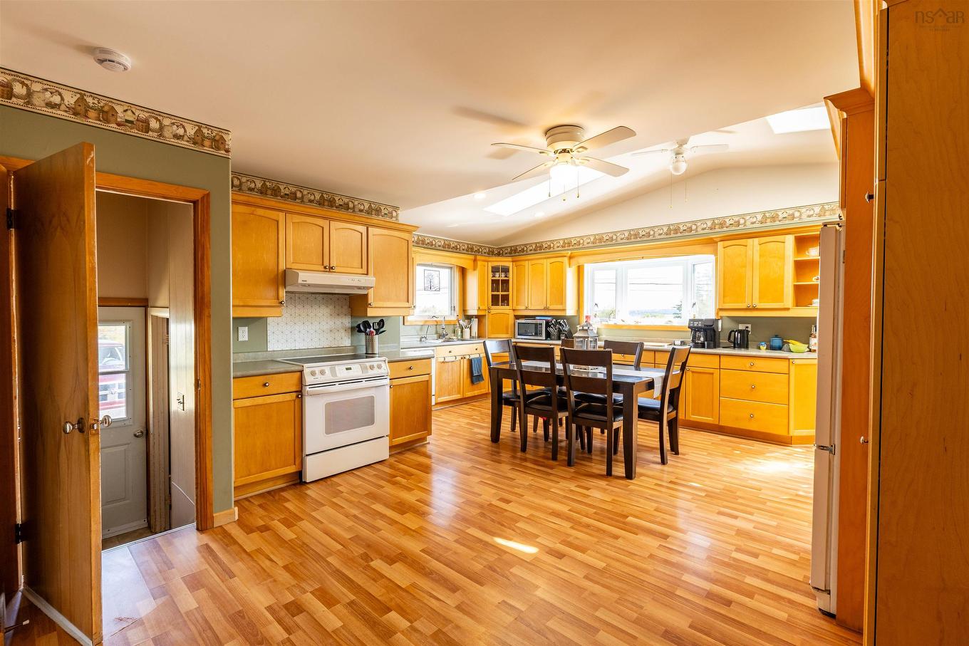 1192 Highway 335 Highway, Middle West Pubnico, NS