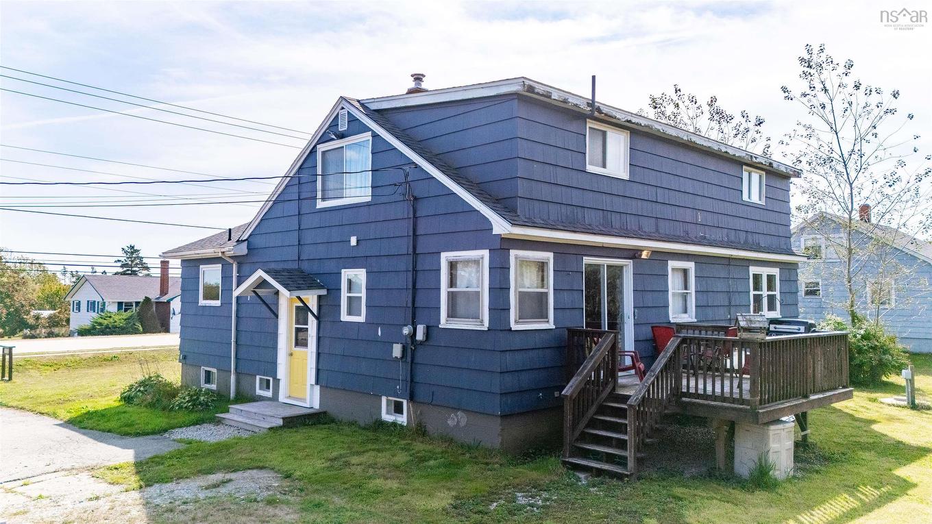 1192 Highway 335 Highway, Middle West Pubnico, NS