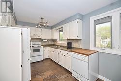 Kitchen w porcelain tiles -