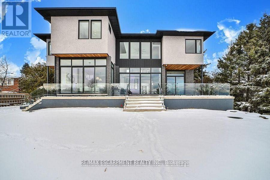 2284 Sideroad 1, Burlington, ON - Outdoor