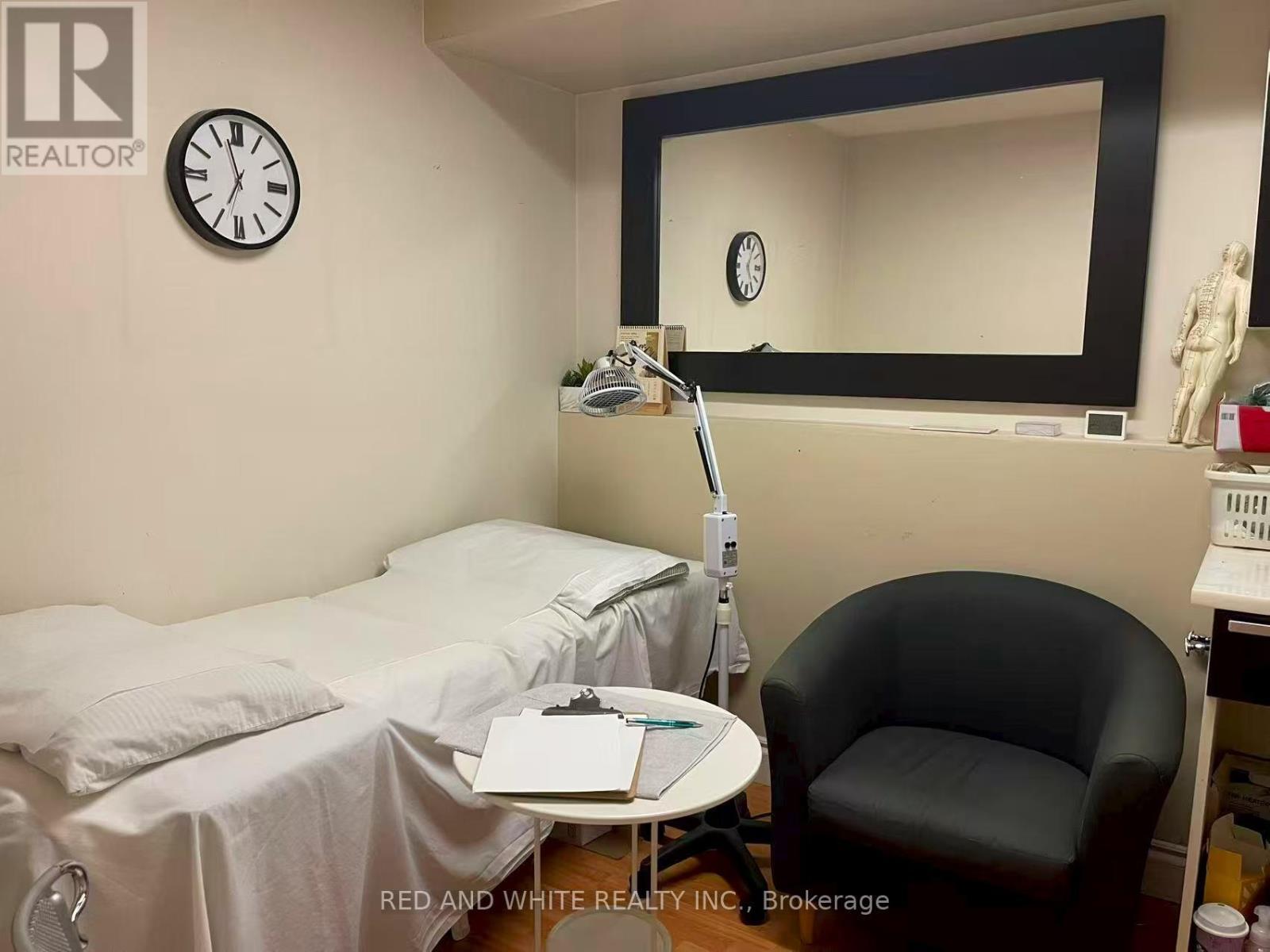 Unit 1 - 265 Queen Street S, Mississauga, ON