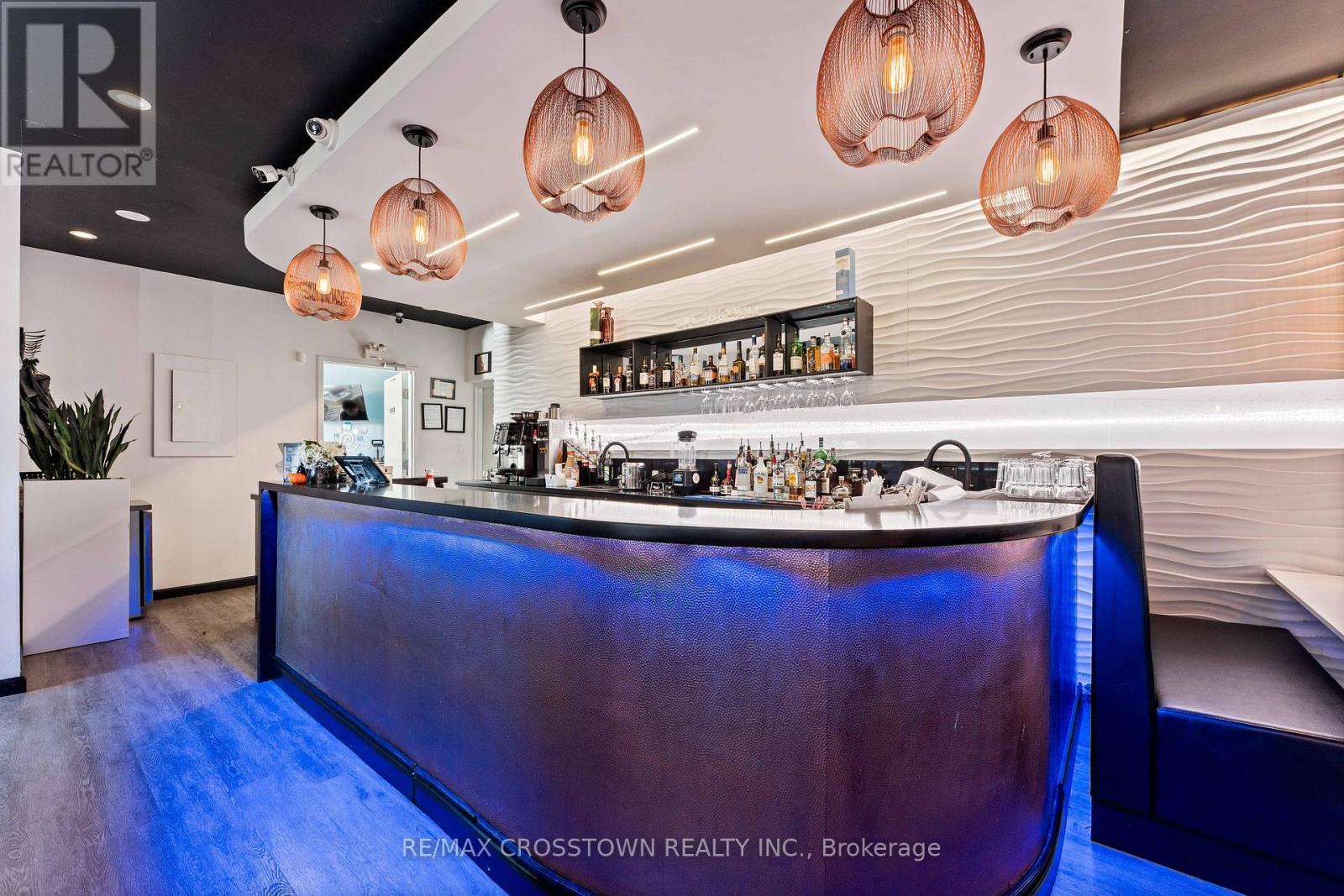 Unit 102 - 89 Dunlop Street E, Barrie, ON