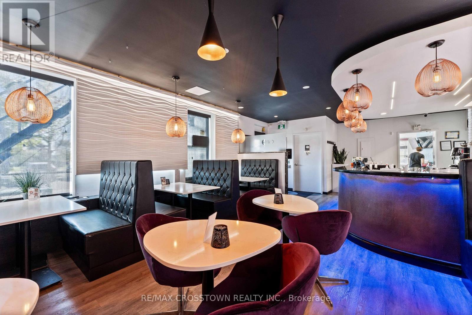 Unit 102 - 89 Dunlop Street E, Barrie, ON