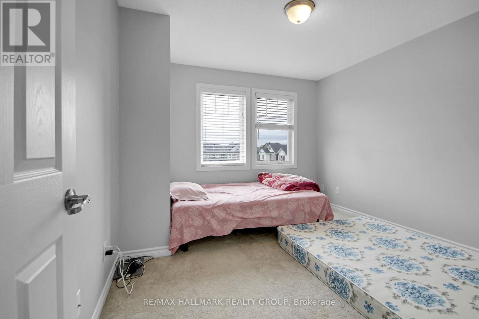41 Maroma Street, Ottawa, ON - Indoor Photo Showing Bedroom