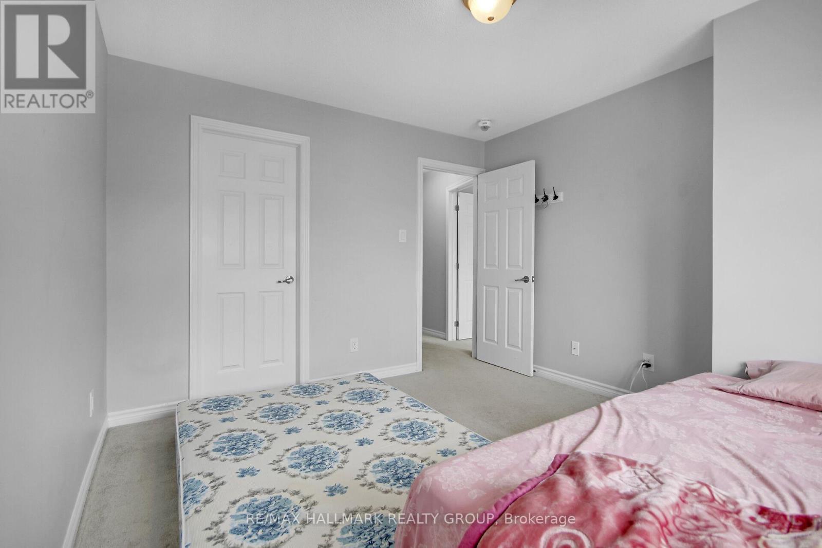 41 Maroma Street, Ottawa, ON - Indoor Photo Showing Bedroom