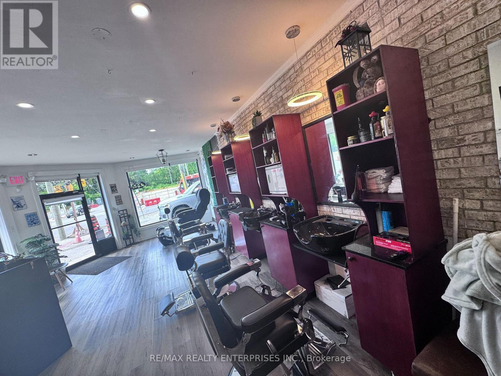 1187 Hurontario Street, Mississauga, ON