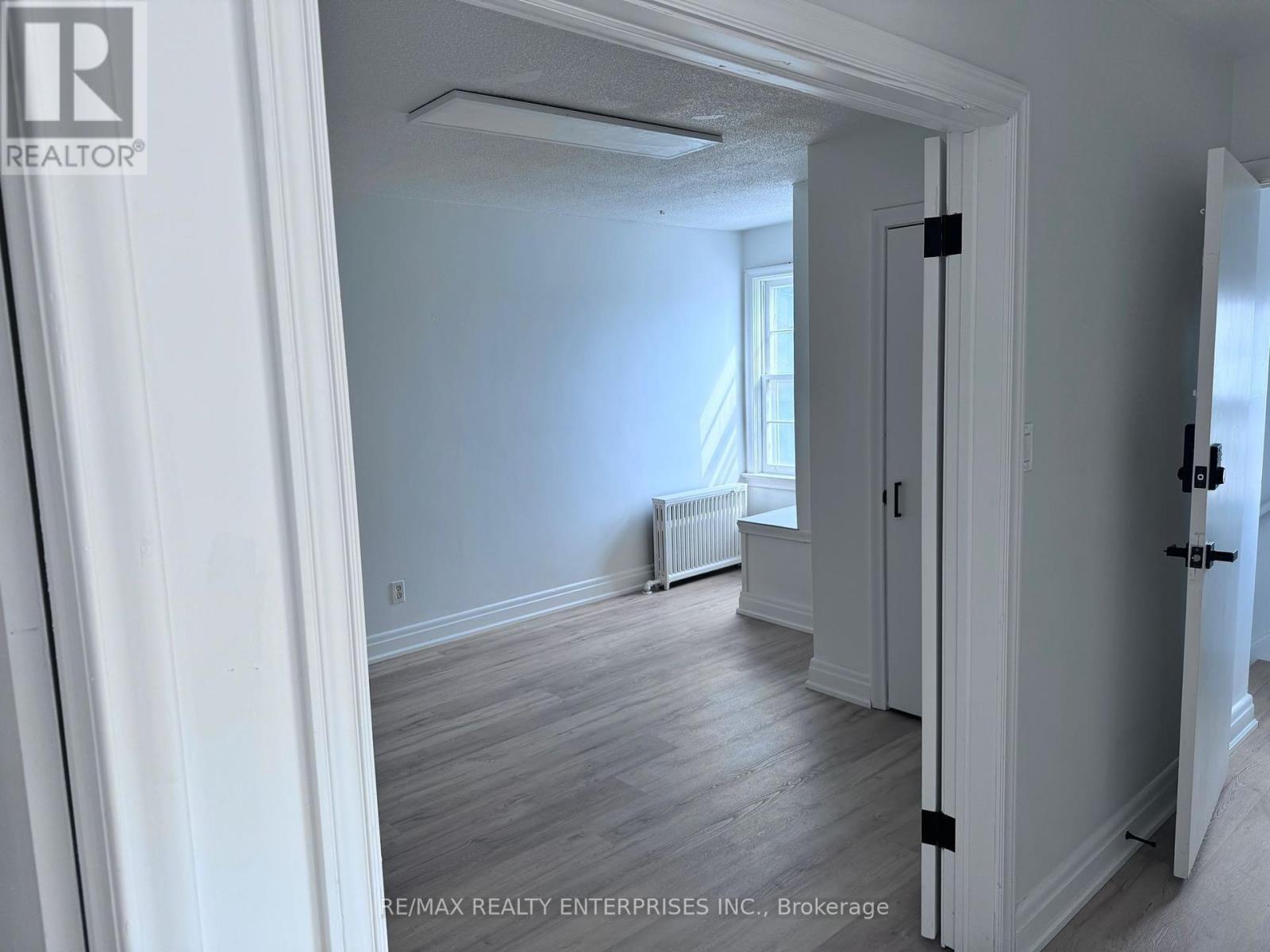 1187 Hurontario Street, Mississauga, ON