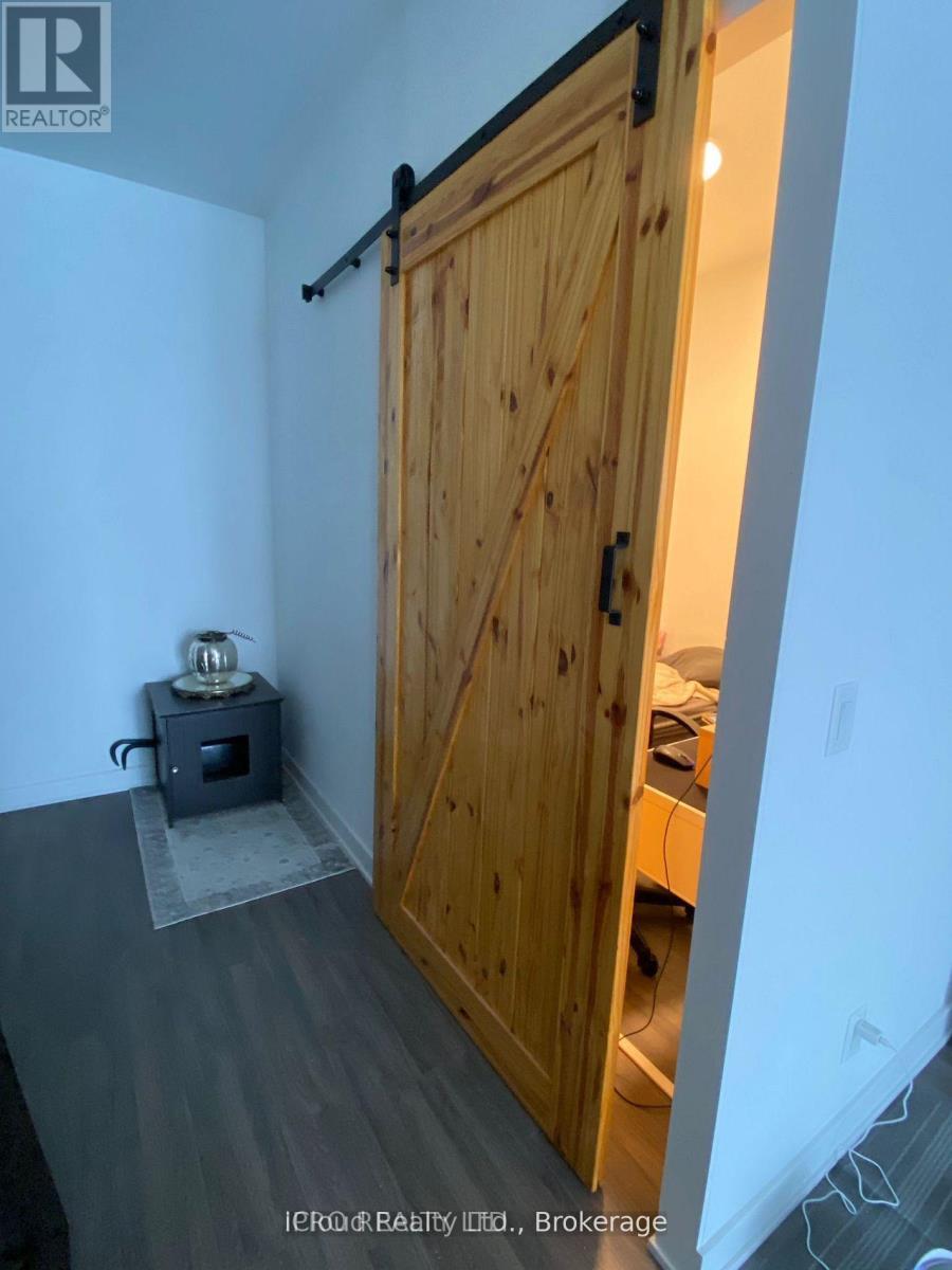 103 - 681 Yonge Street, Barrie, ON - Indoor