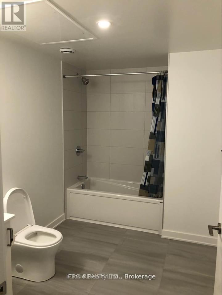 103 - 681 Yonge Street, Barrie, ON - Indoor Photo Showing Bathroom