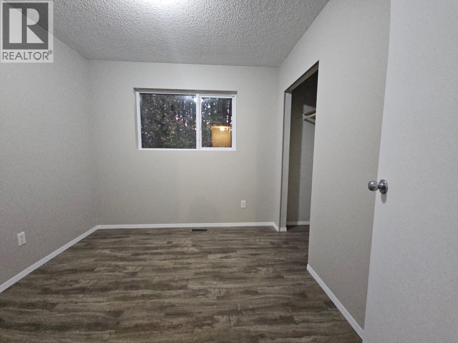 4801 52 Avenue Sw, Chetwynd, BC - Indoor Photo Showing Other Room