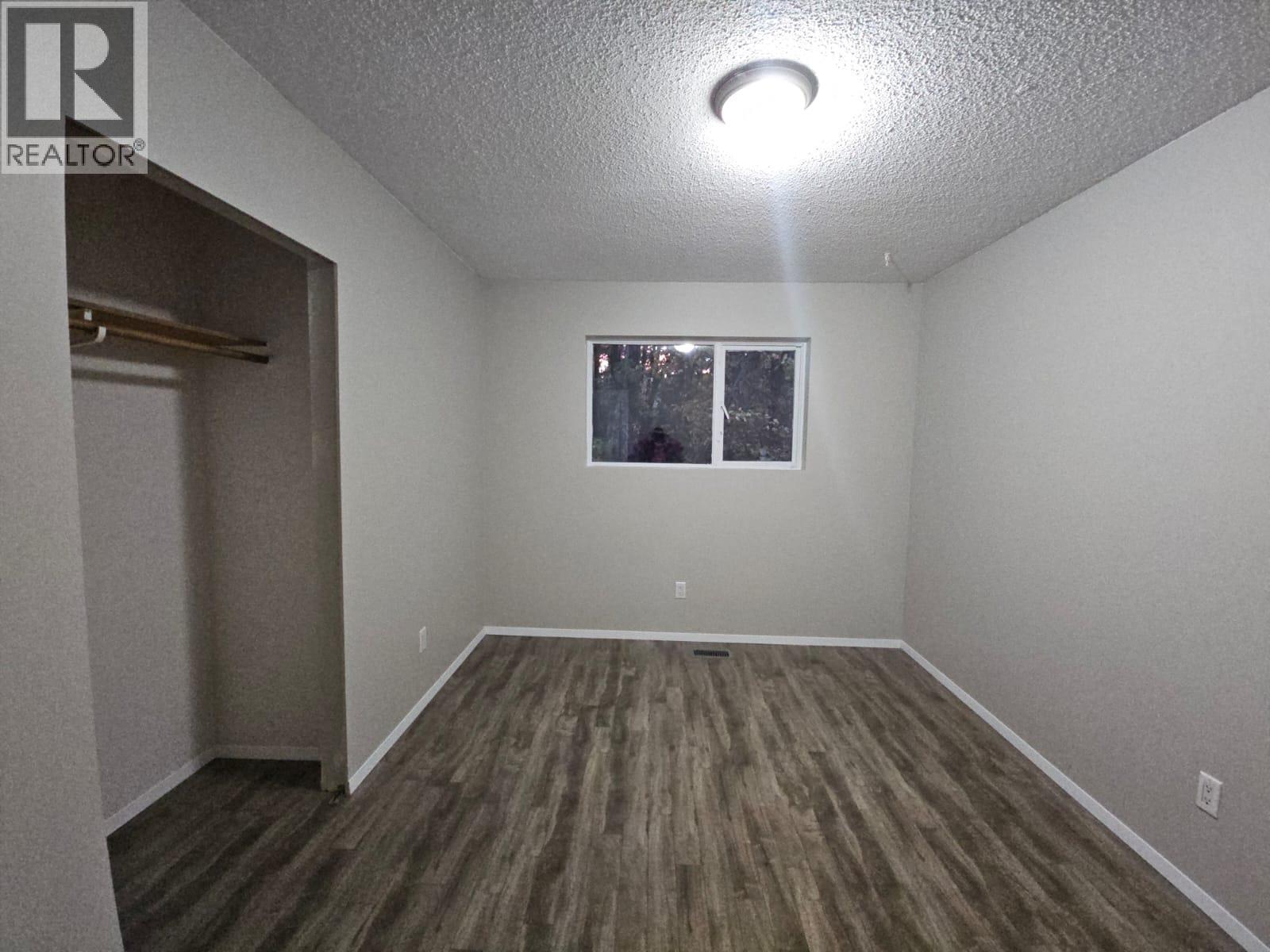 4801 52 Avenue Sw, Chetwynd, BC - Indoor Photo Showing Other Room