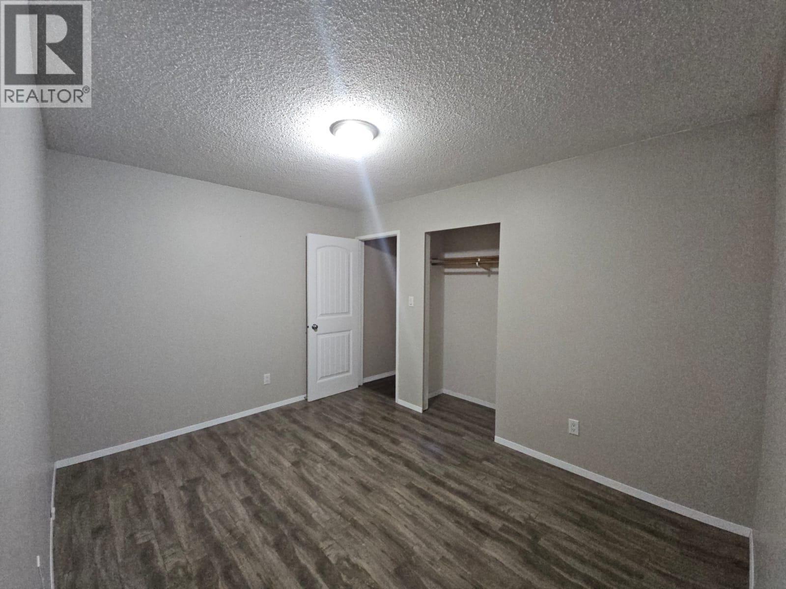 4801 52 Avenue Sw, Chetwynd, BC - Indoor Photo Showing Other Room