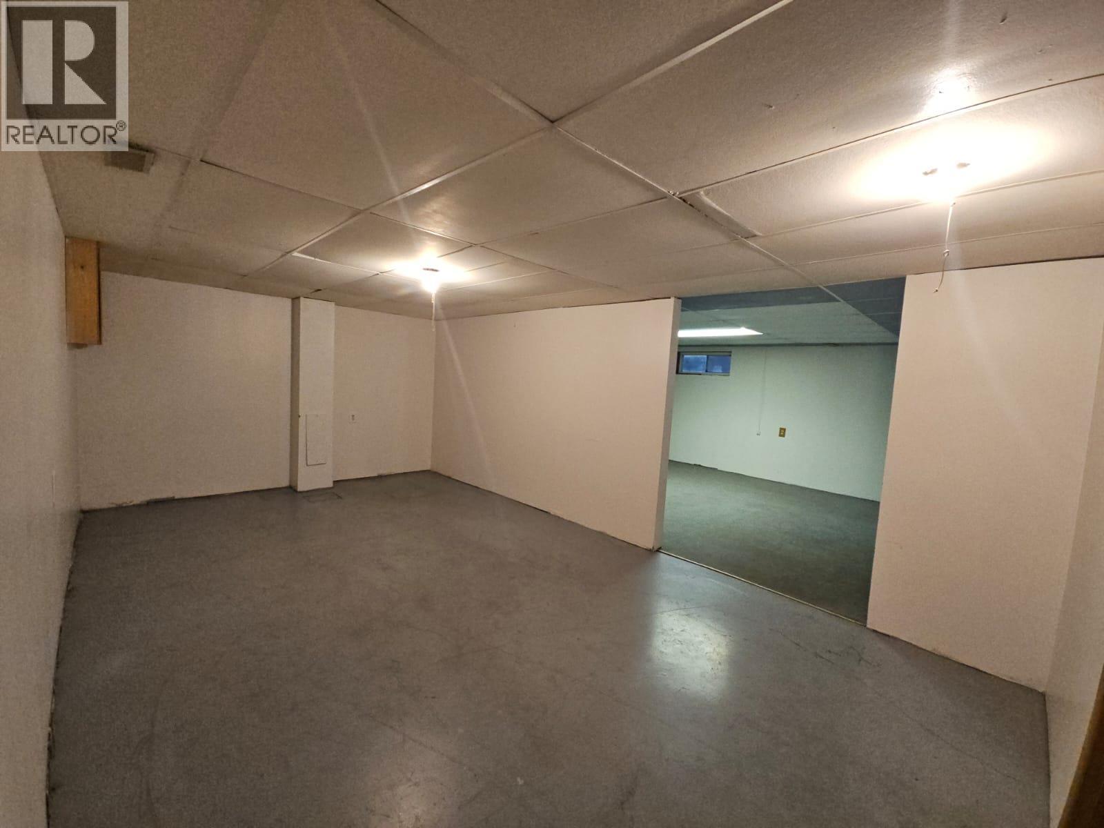 4801 52 Avenue Sw, Chetwynd, BC - Indoor