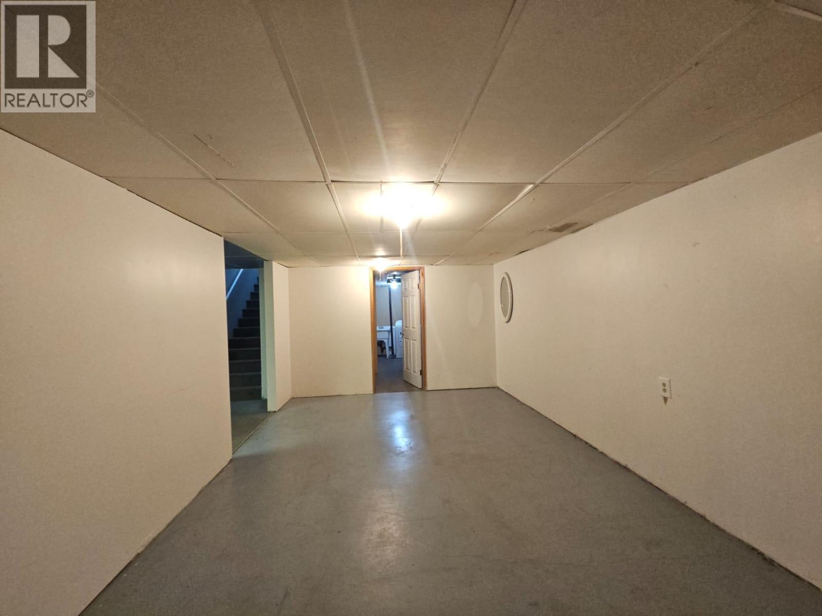 4801 52 Avenue Sw, Chetwynd, BC - Indoor Photo Showing Other Room