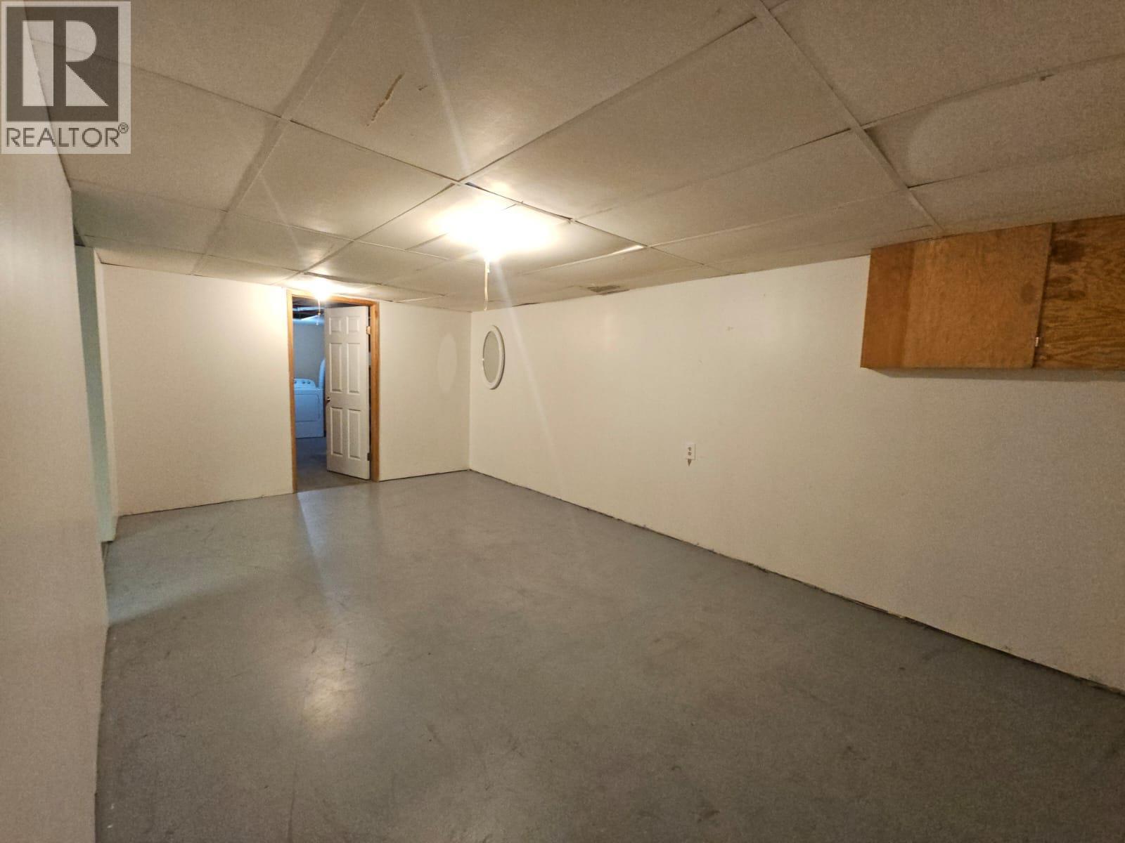 4801 52 Avenue Sw, Chetwynd, BC - Indoor