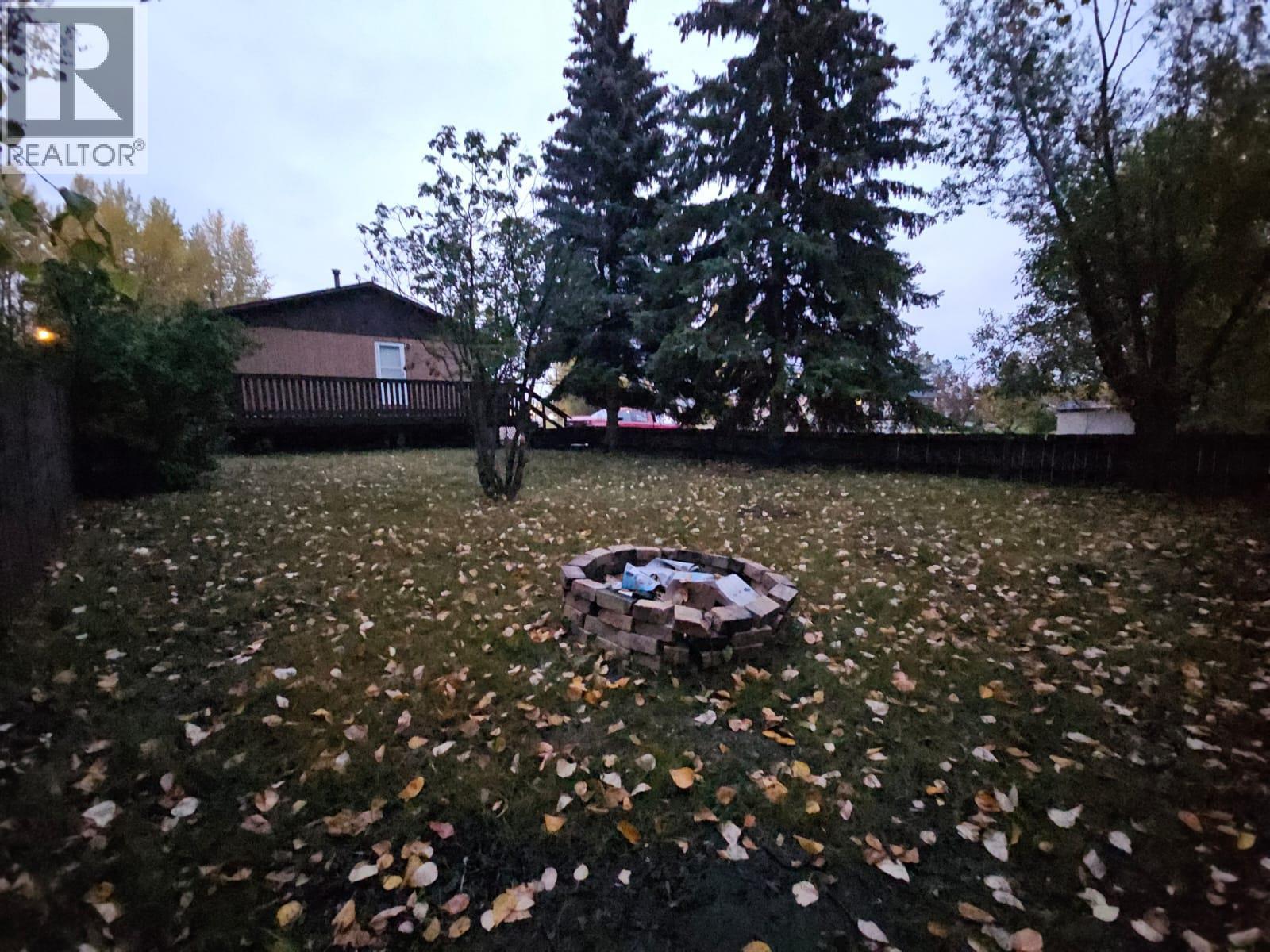 4801 52 Avenue Sw, Chetwynd, BC - Outdoor