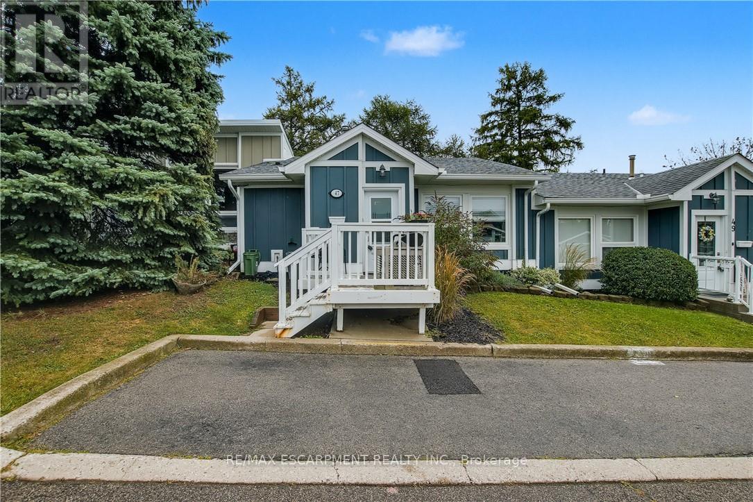47 Bishop Reding Trail, Hamilton, ON - Outdoor With Facade