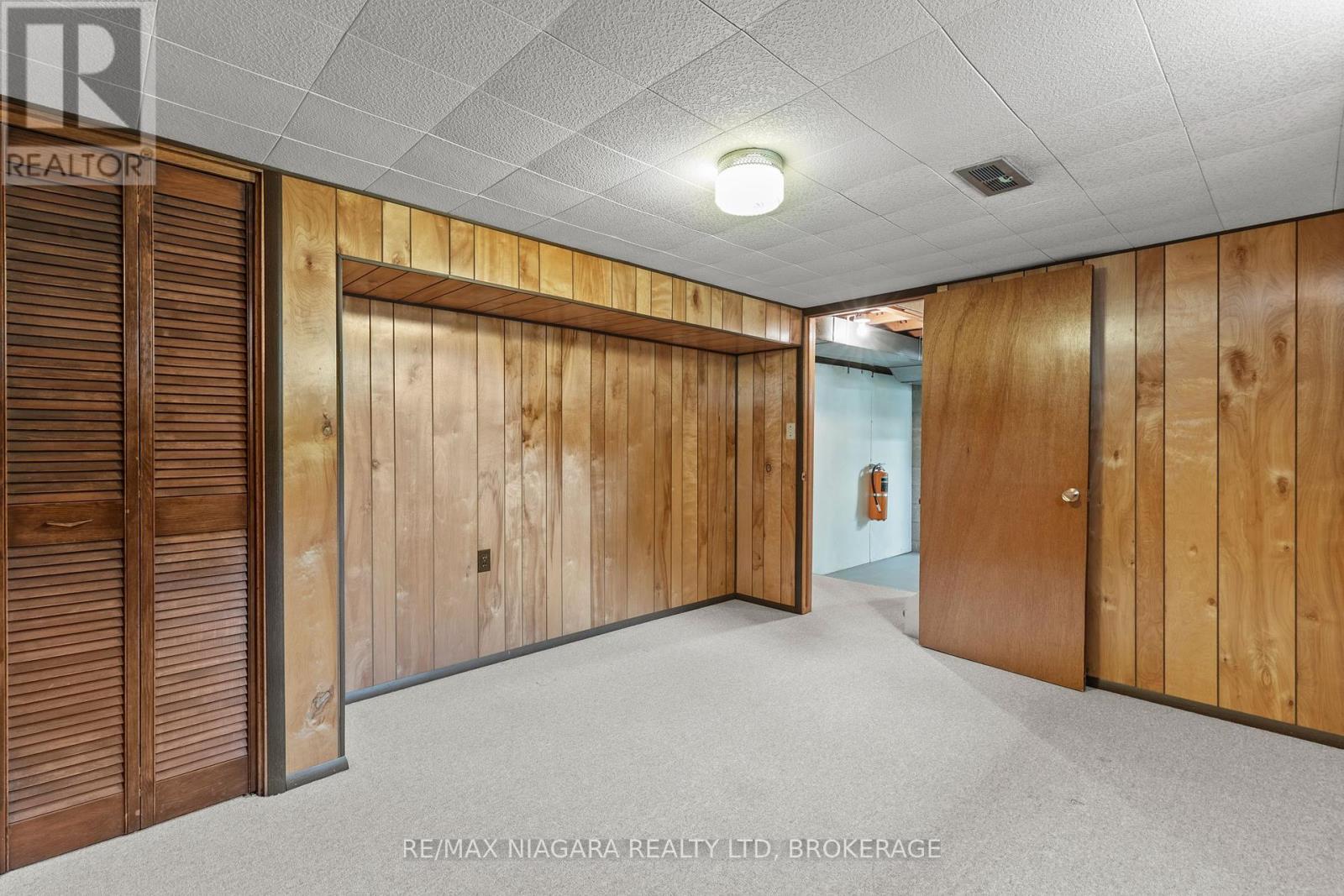 6628 Argyll Crescent, Niagara Falls (Arad/Fallsview), ON - Indoor