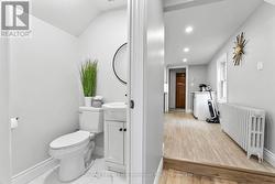 New entrance bathroom -