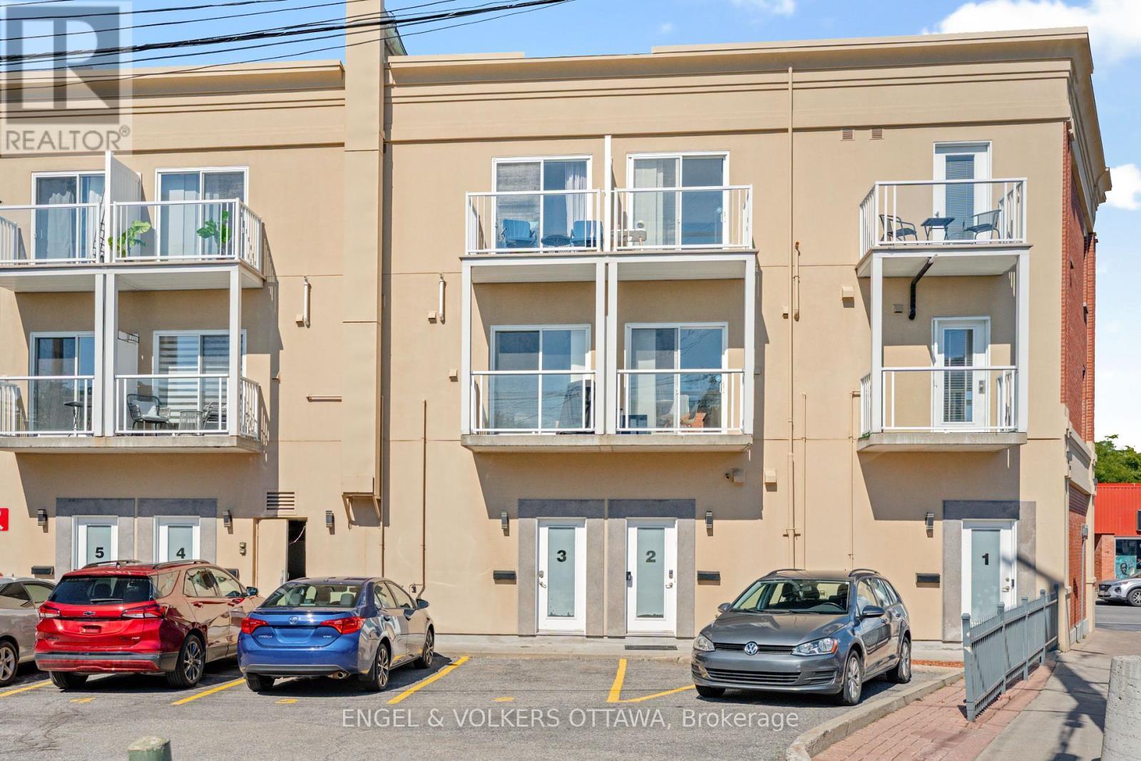 Parking - 2 - 4 Sherbrooke Avenue, Ottawa, ON - Outdoor With Facade