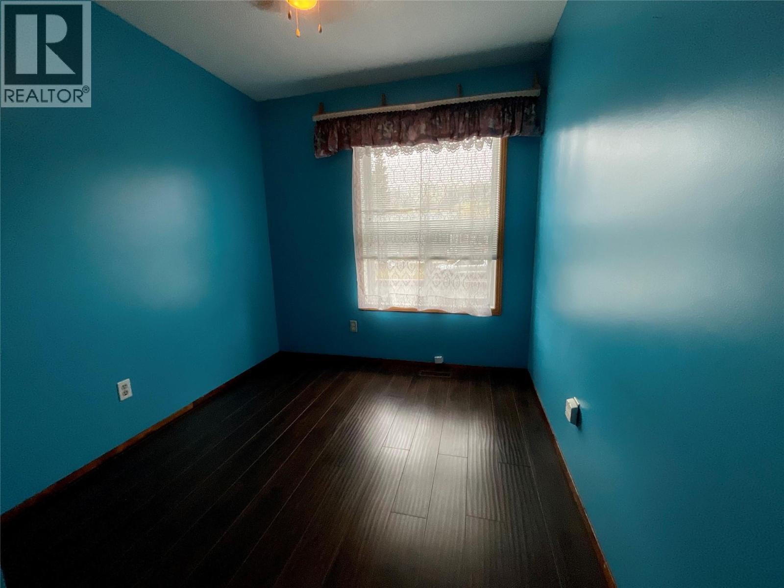 91 Wolverine Avenue, Tumbler Ridge, BC - Indoor Photo Showing Other Room