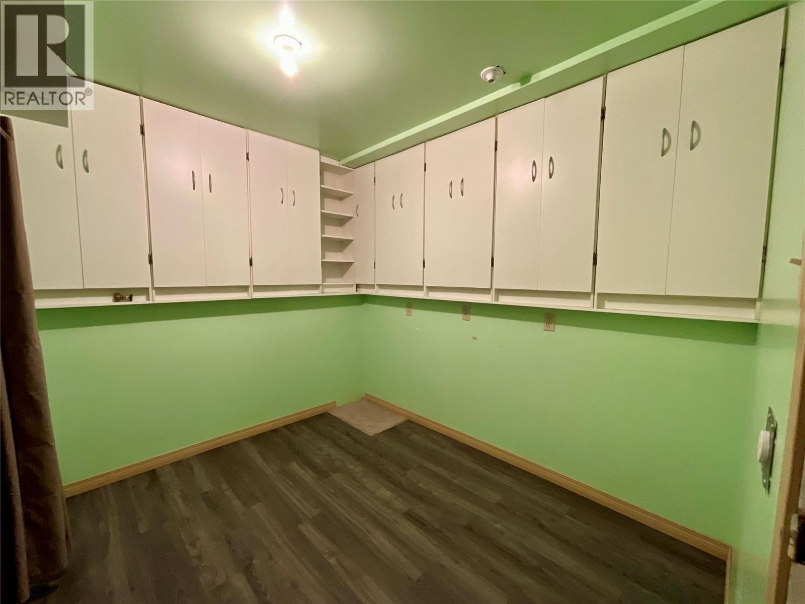 91 Wolverine Avenue, Tumbler Ridge, BC - Indoor Photo Showing Other Room