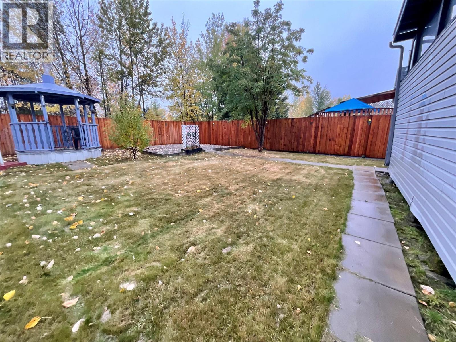 91 Wolverine Avenue, Tumbler Ridge, BC - Outdoor