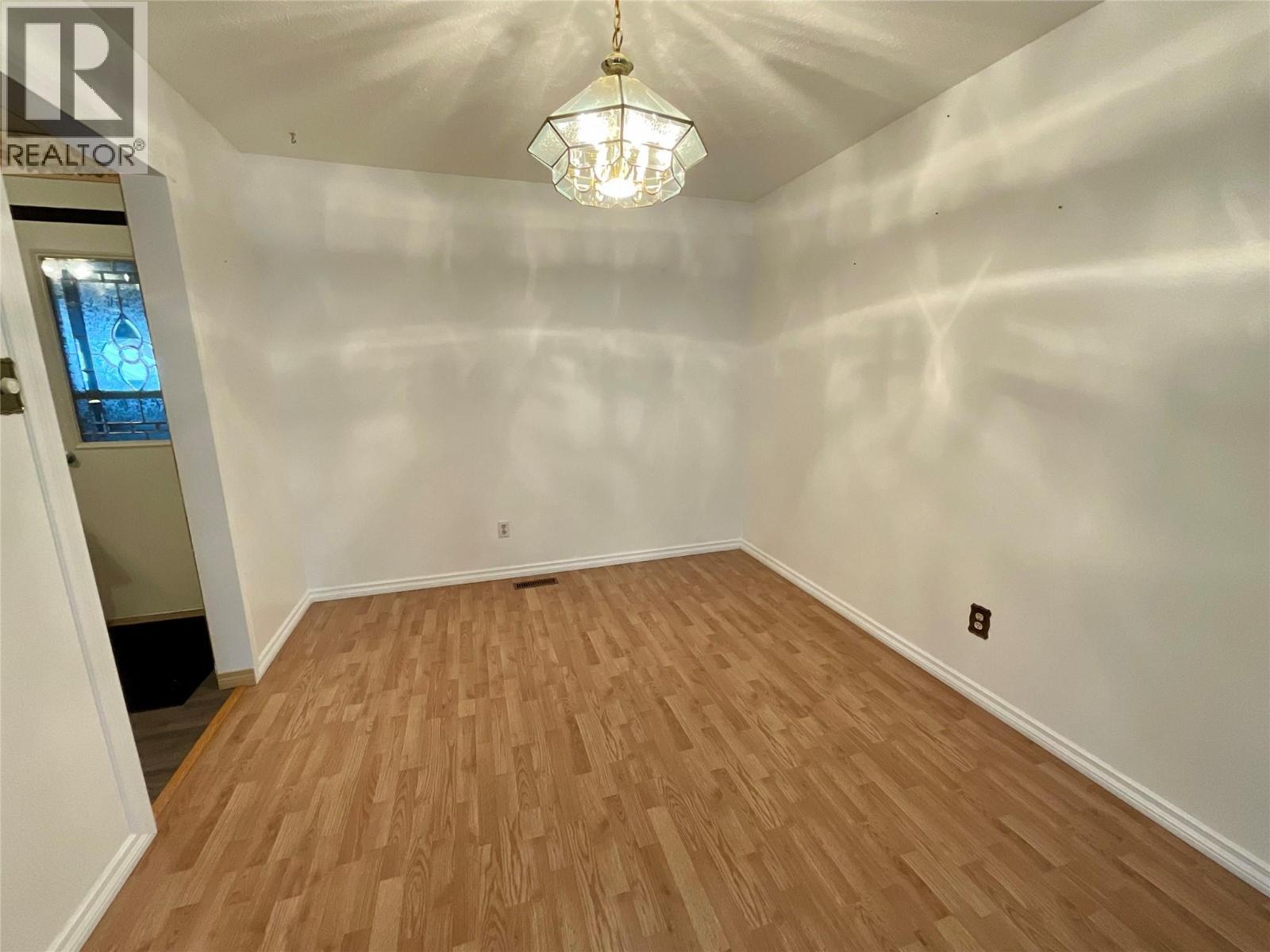 91 Wolverine Avenue, Tumbler Ridge, BC - Indoor Photo Showing Other Room