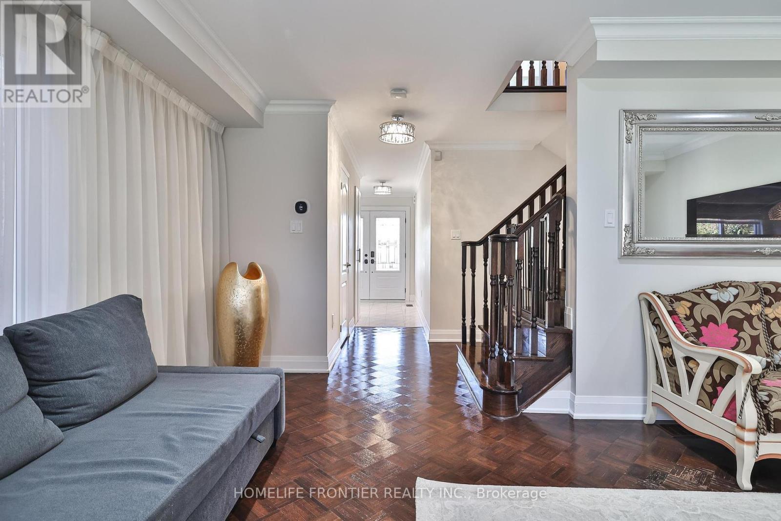 86 Venice Gate Drive, Vaughan, ON - Indoor Photo Showing Other Room