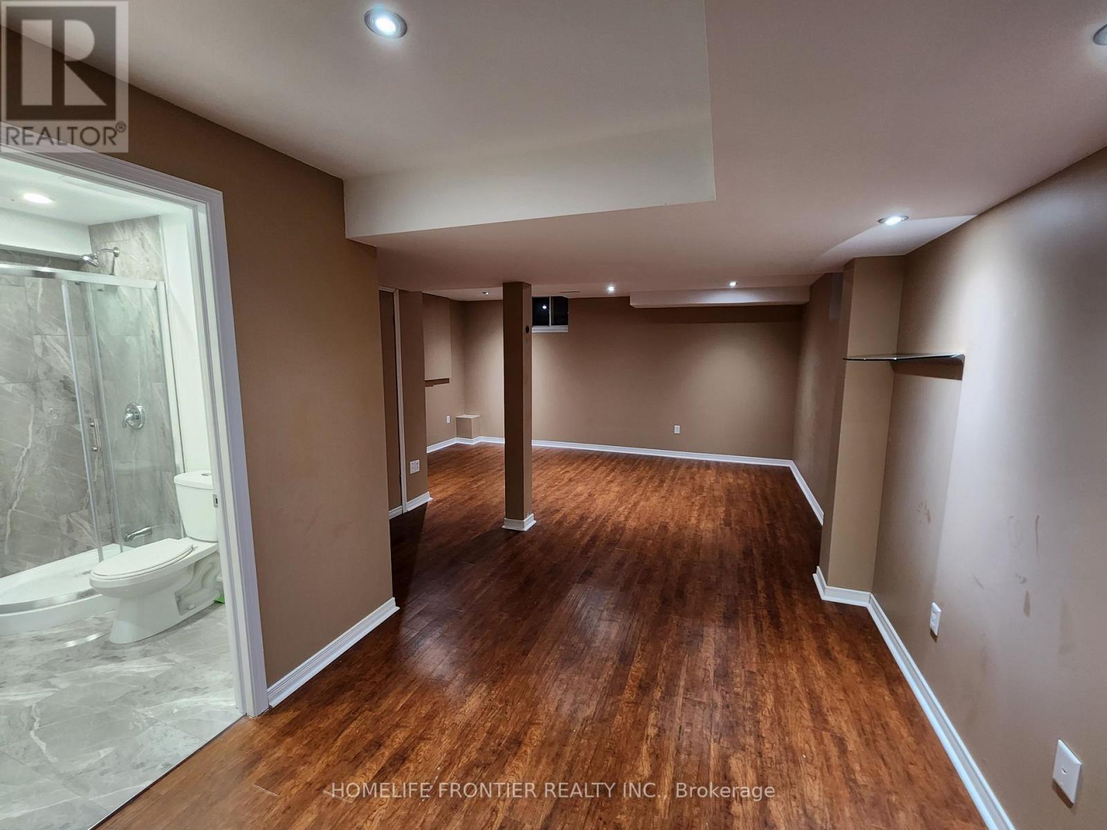 86 Venice Gate Drive, Vaughan, ON - Indoor Photo Showing Other Room