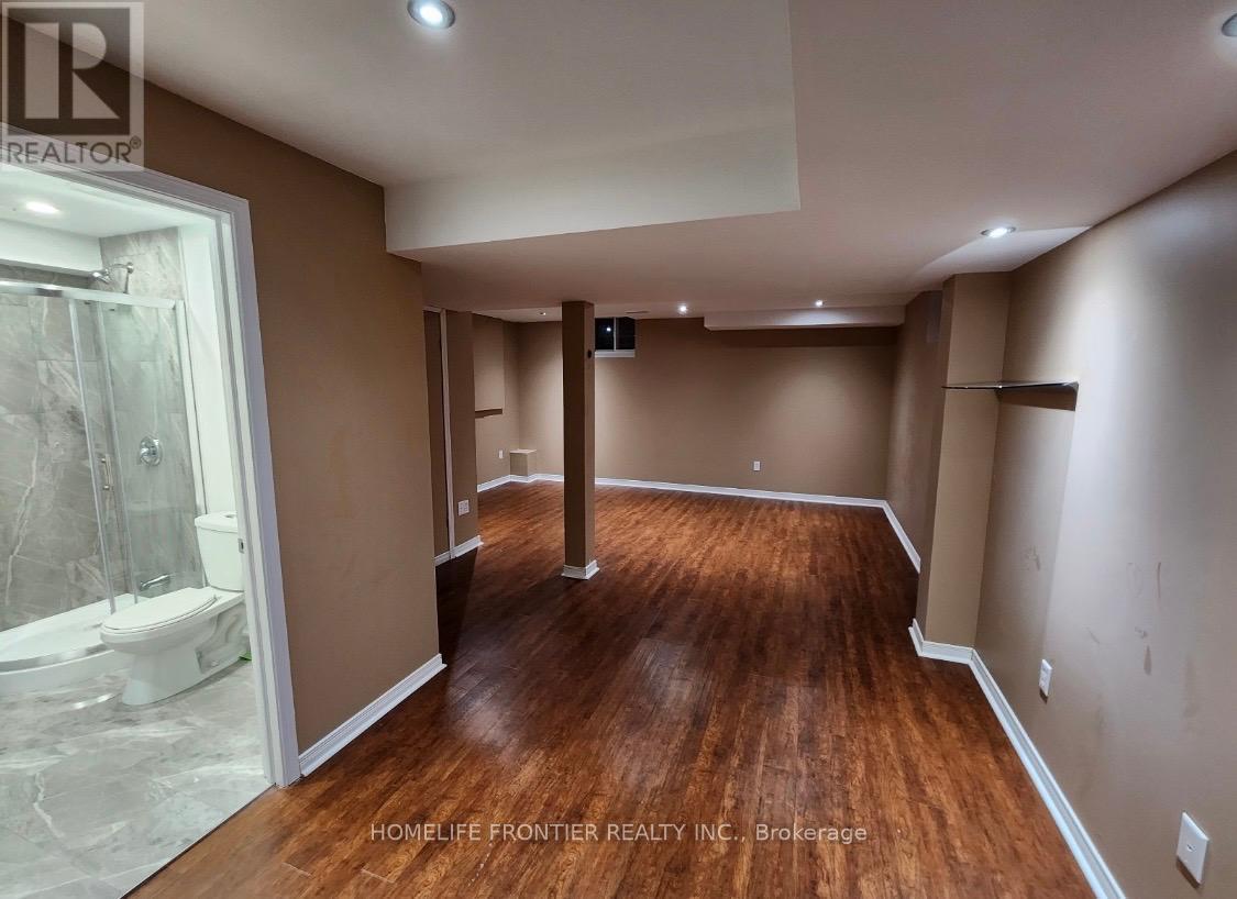 86 Venice Gate Drive, Vaughan, ON - Indoor Photo Showing Other Room