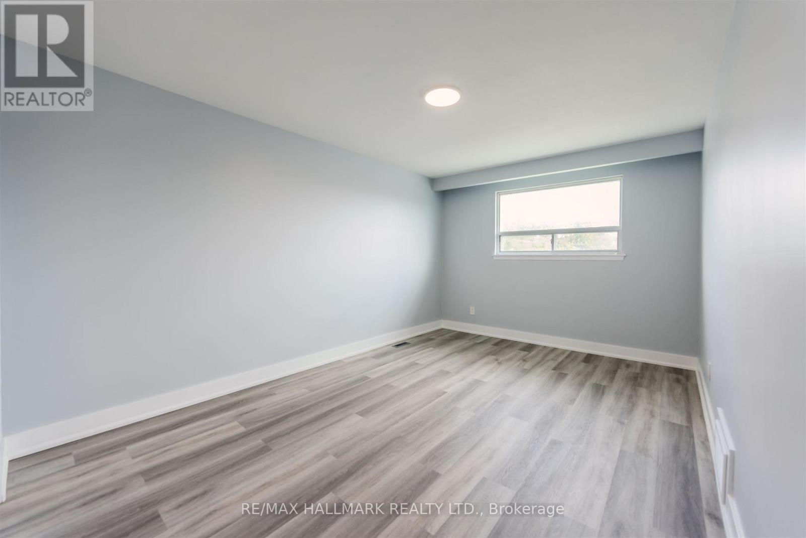2126 Pashak Court, Mississauga, ON - Indoor Photo Showing Other Room