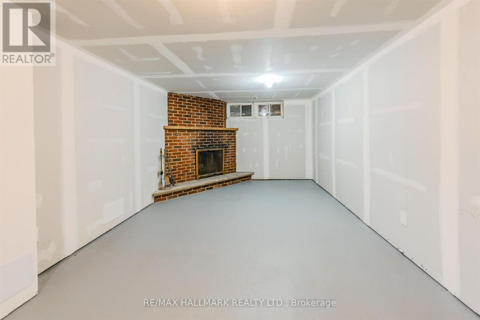 2126 Pashak Court, Mississauga, ON - Indoor