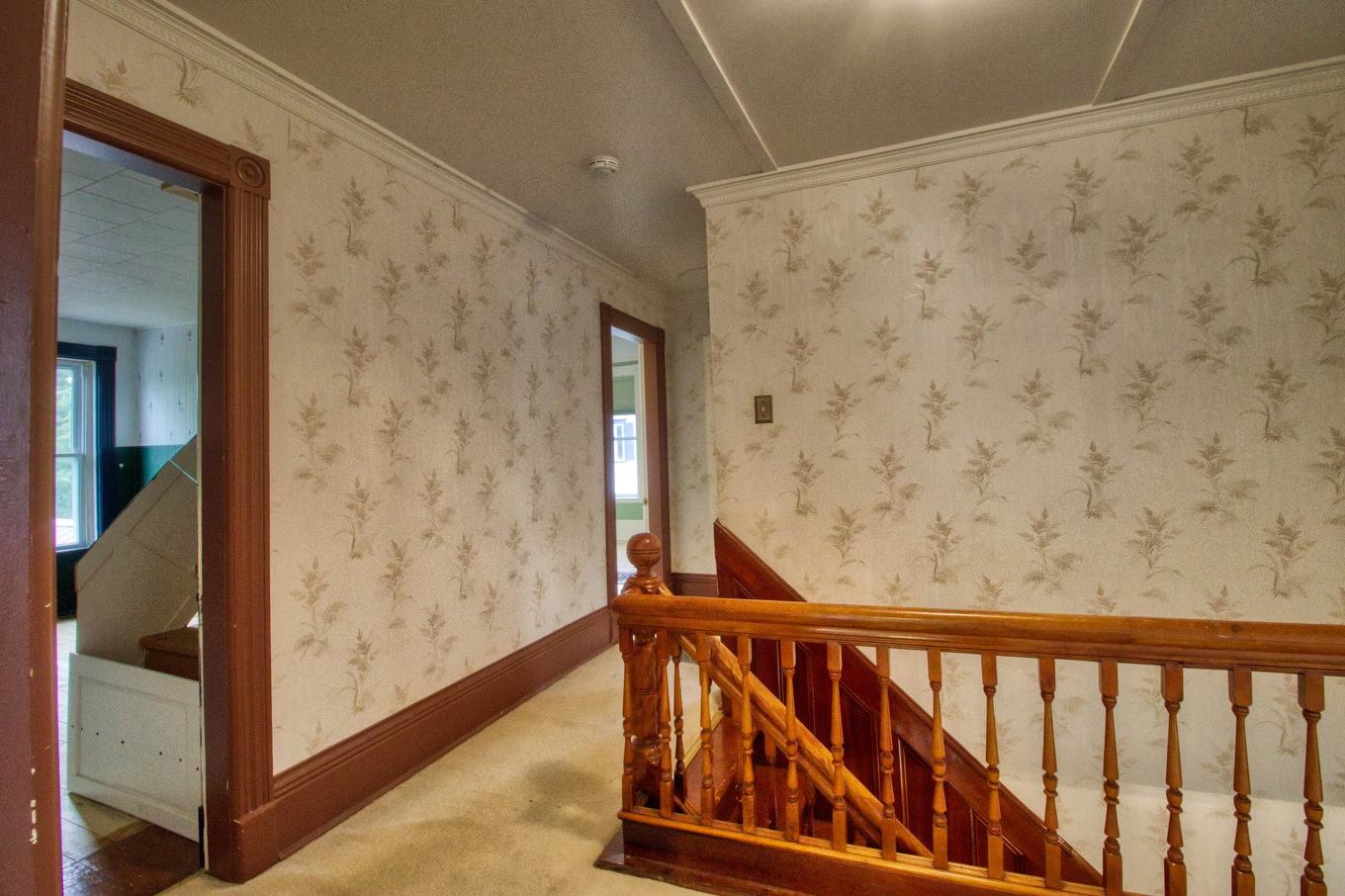 Escalier - 56 Ch. Ridge, Hinchinbrooke, QC - Indoor Photo Showing Other Room