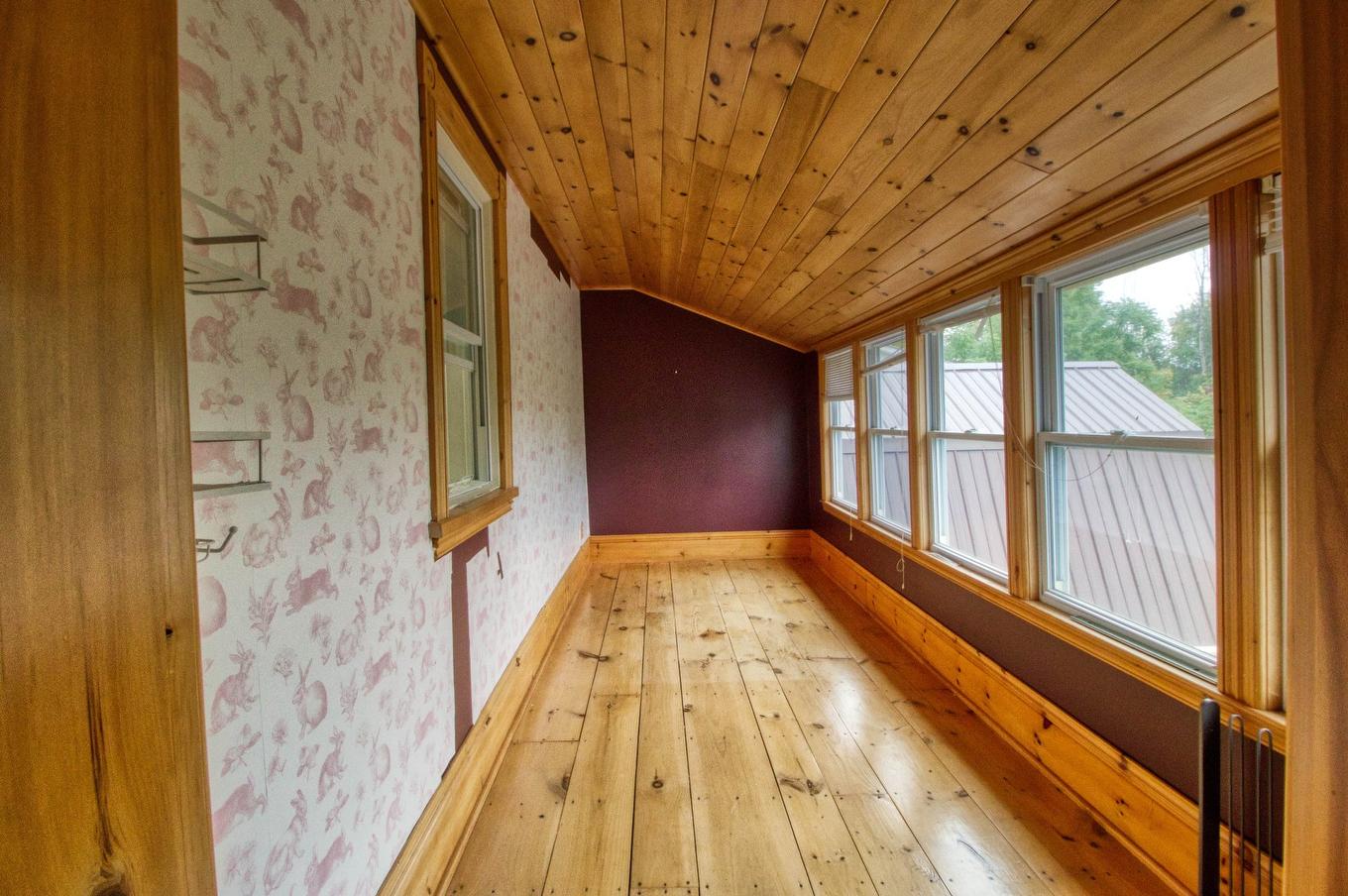 Solarium/Verrière - 56 Ch. Ridge, Hinchinbrooke, QC - Indoor Photo Showing Other Room