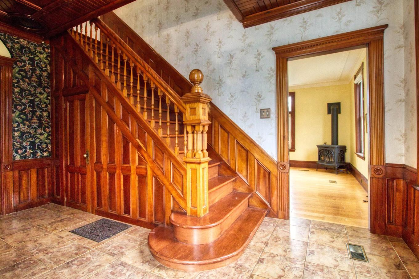 Hall d'entrée/Vestibule - 56 Ch. Ridge, Hinchinbrooke, QC - Indoor Photo Showing Other Room