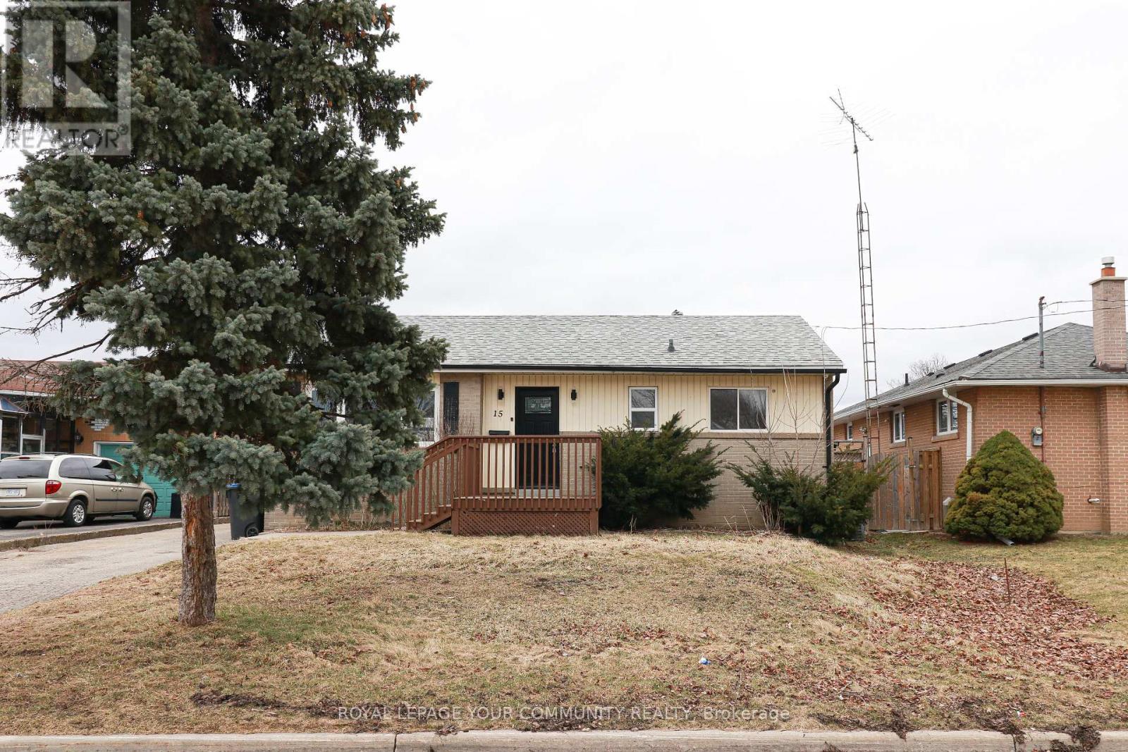 15 Golding Avenue, Brampton, ON - Outdoor With Deck Patio Veranda