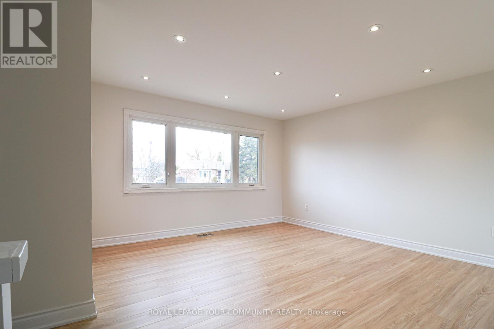 15 Golding Avenue, Brampton, ON - Indoor Photo Showing Other Room