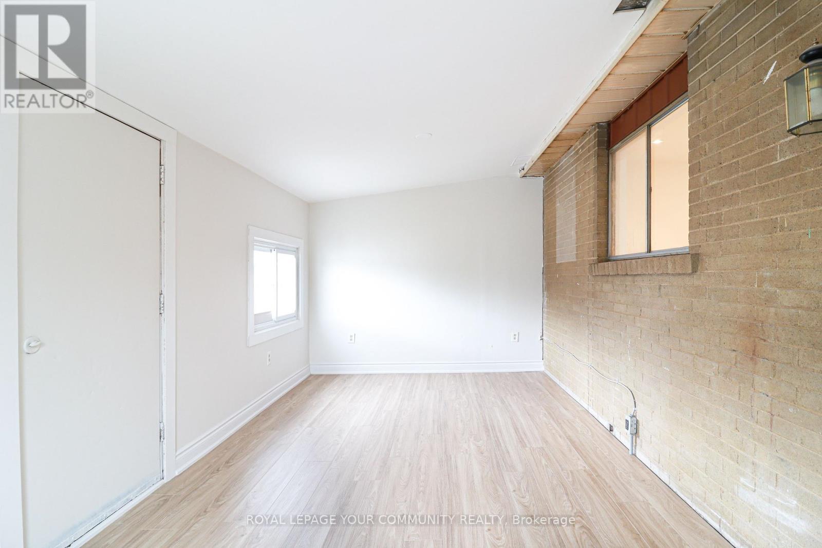 15 Golding Avenue, Brampton, ON - Indoor Photo Showing Other Room