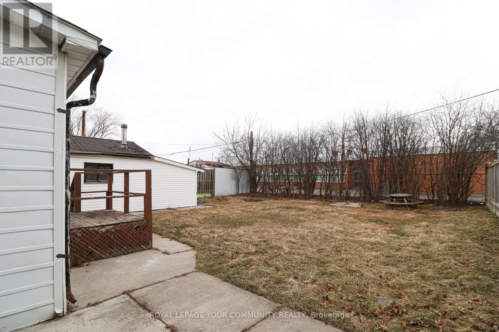 15 Golding Avenue, Brampton, ON - Outdoor